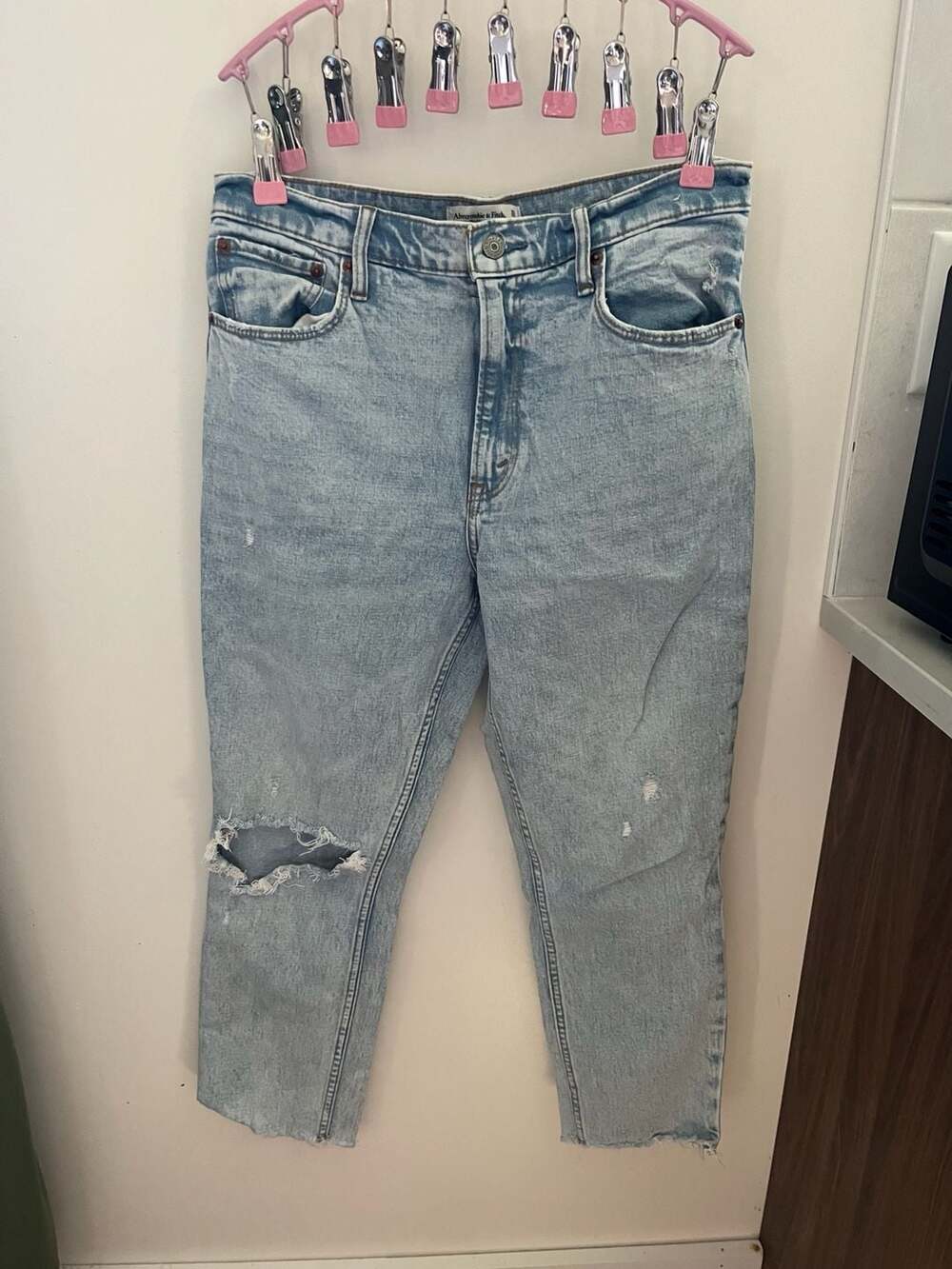 Abercrombie & Fitch The Skinny High Rise Size 29 8s Distressed Jeans